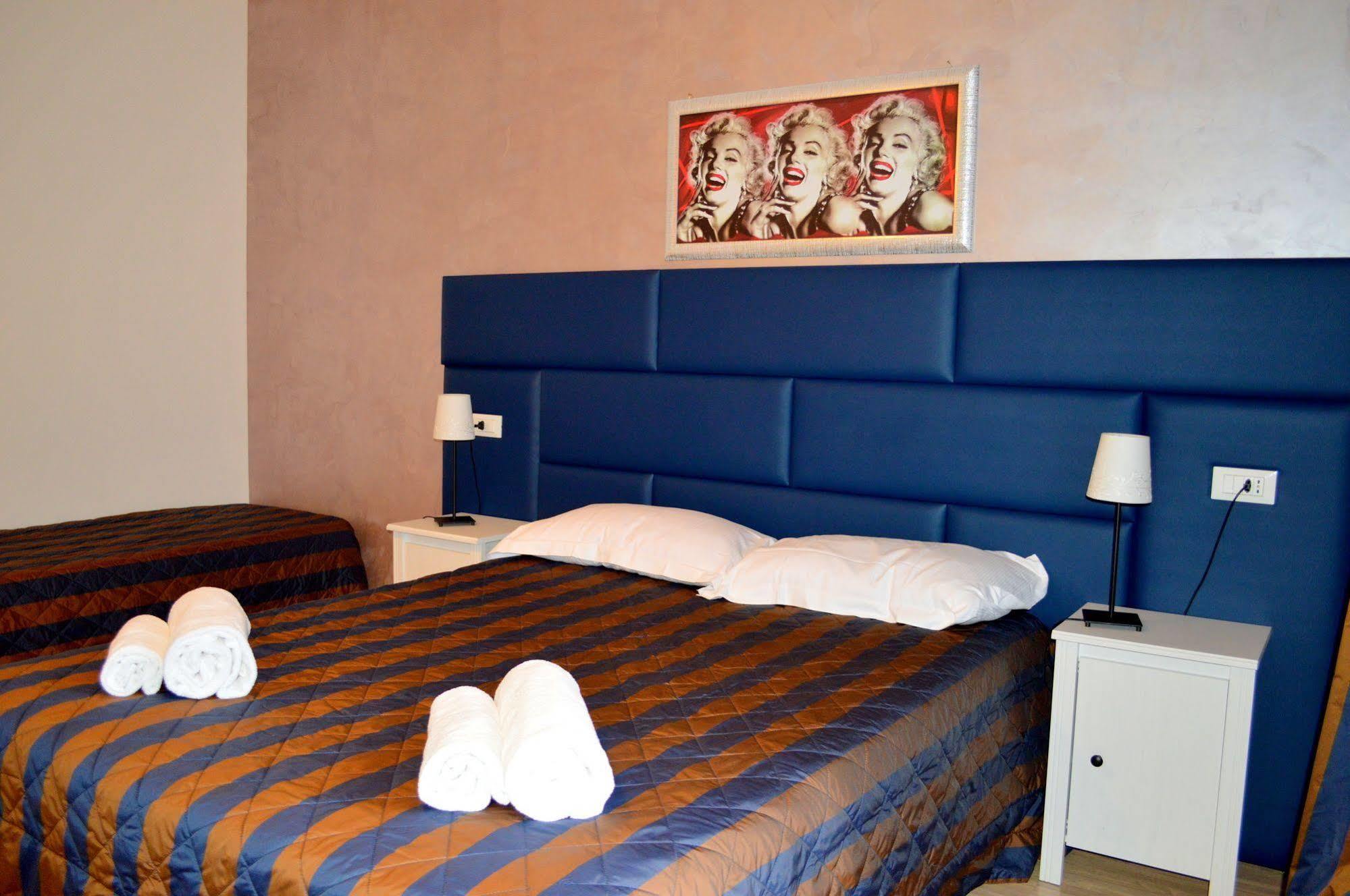 Check-Inn Rooms Roma Exterior foto